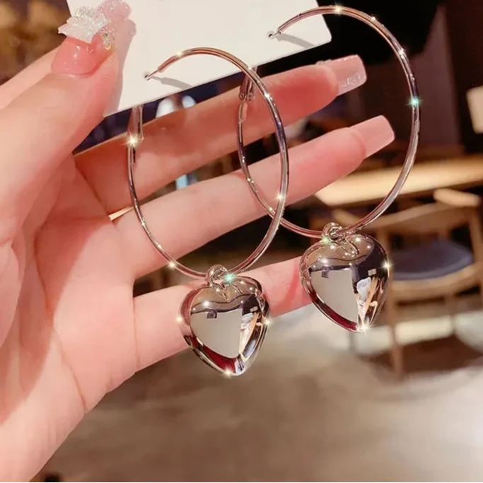 Leila Earring
