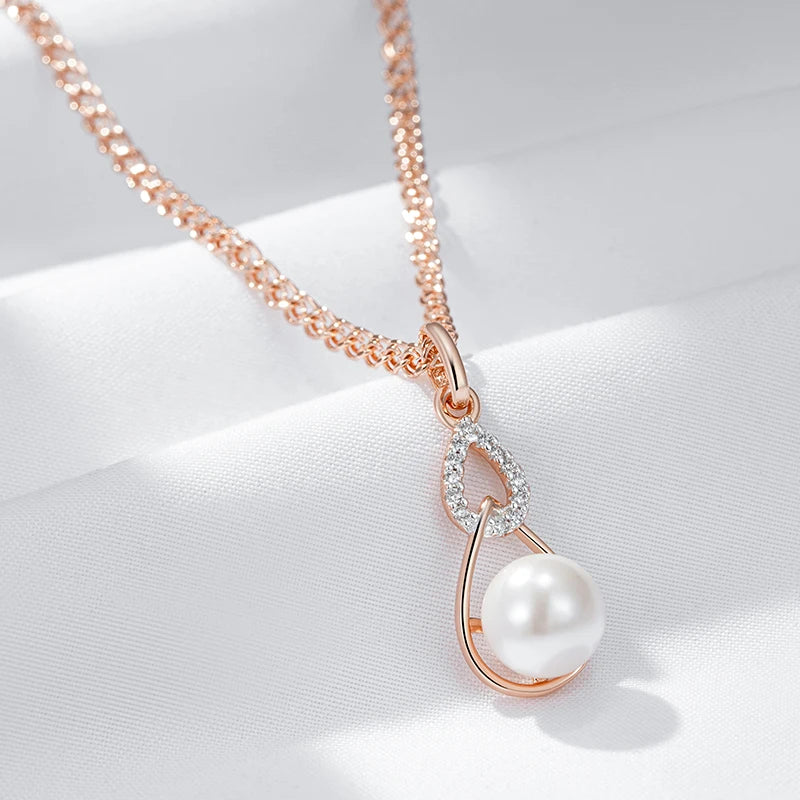 Claire Necklace