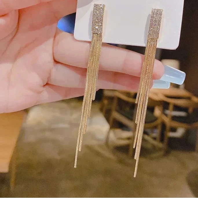 Leila Earring